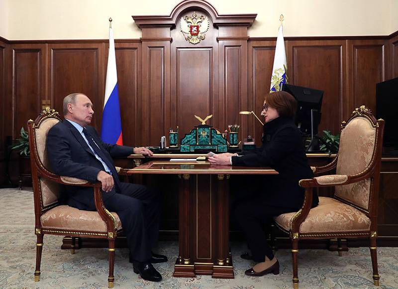 "Если силенок не хватает": Путин попросил помочь регионам со строительством