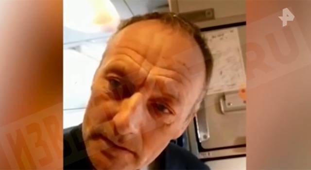 Бизнесмен попытался оправдать дебош на борту самолет Самара - Москва