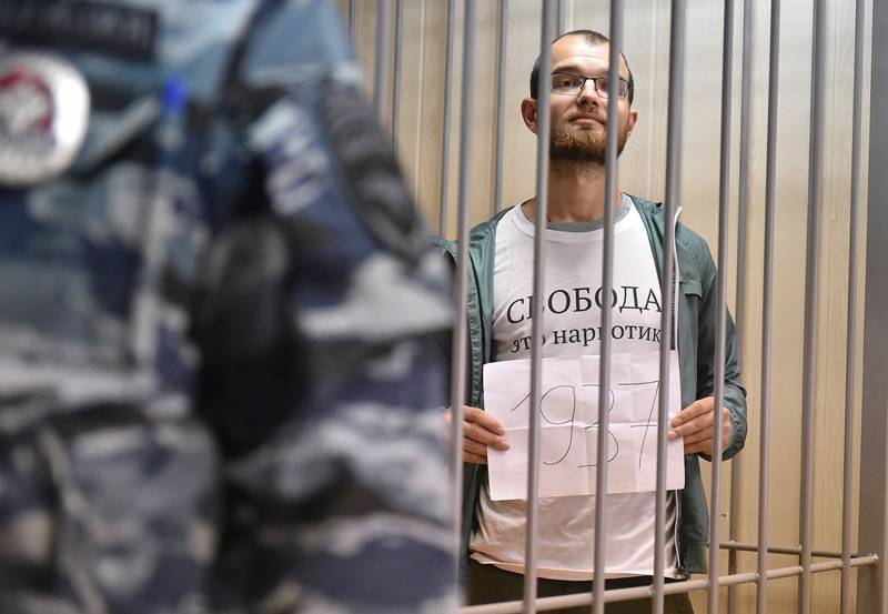 Актеры и журналисты просят Медведева освободить Алексея Миняйло и прекратить «московское дело»