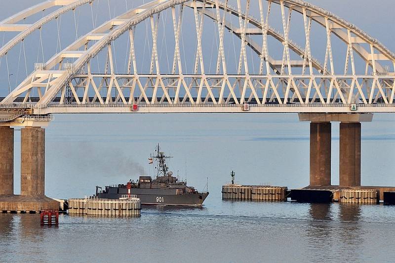 Политолог: Вопрос о морской границе России с Украиной Киев поднимает из-за выборов в США