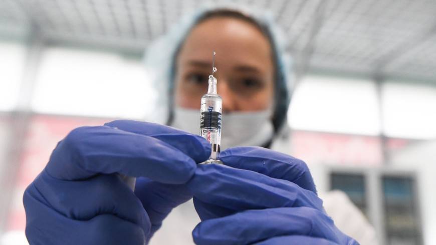 Более 700 тысяч москвичей сделали прививку от гриппа