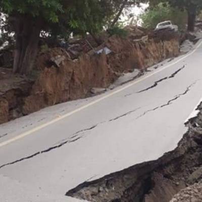 Свыше 300 человек пострадали из-за землетрясения в восточной части Пакистана