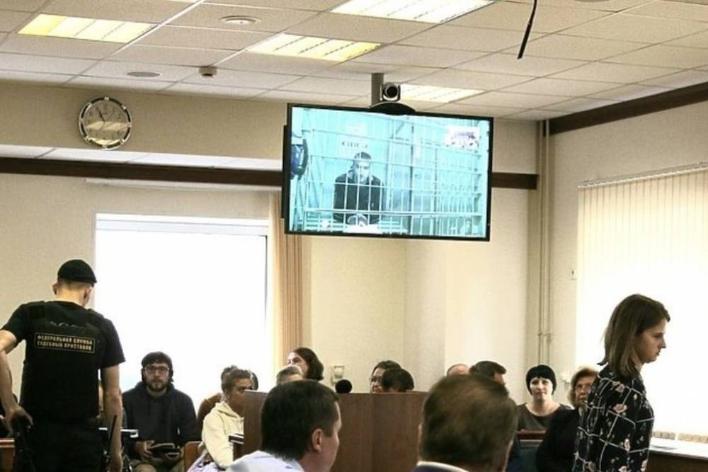 Видео задержания актера Устинова заинтересовало главу Верховного суда