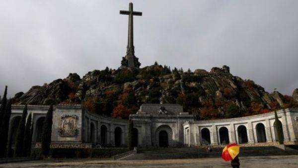 Верховный суд Испании разрешил перенос останков Франко