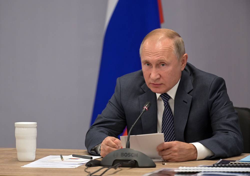 Путин: Сборная РФ по вольной борьбе показала командный настрой на ЧМ