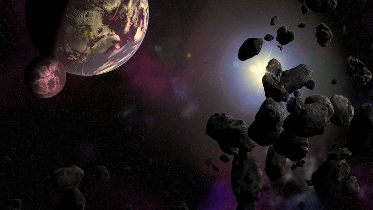 Астероид размером с три пирамиды Хеопса приближается к Земле