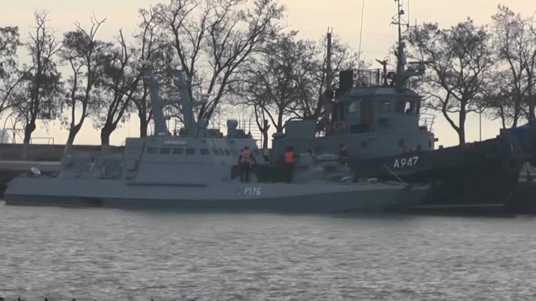 Киев не ищет возможности возвращения кораблей, оставшихся в Крыму