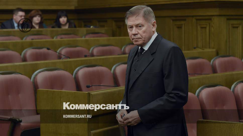 У председателя Верховного суда России возникли вопросы по задержанию Устинова
