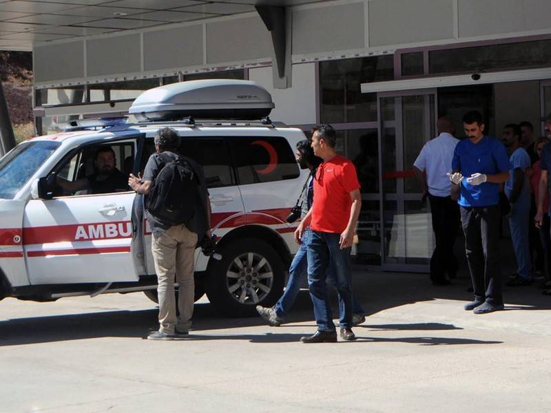 Шесть человек погибли при опрокидывании грузовика с мигрантами в Турции