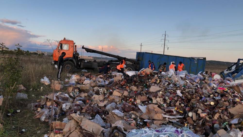 Ленобласть очистили от 42 тысяч тонн мусора за полгода