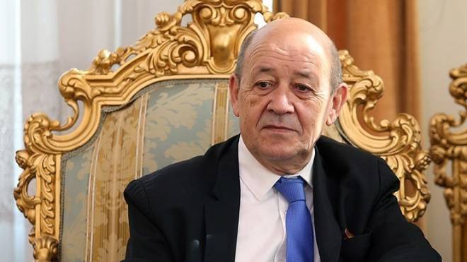 Глава МИД Франции призвал к диалогу для разрешения ситуации в Ливии