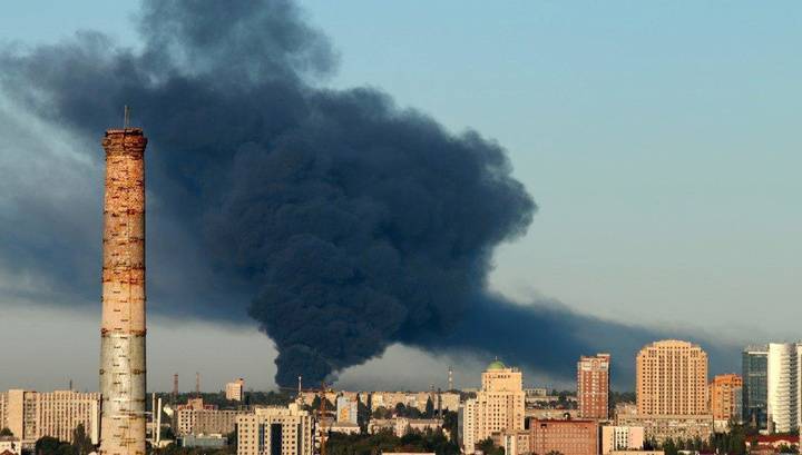 На складе боеприпасов в Донецке возник пожар