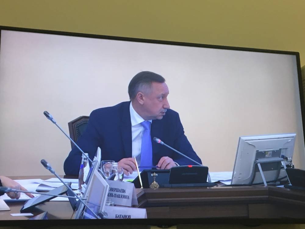 Беглов призвал глав районов внимательно следить за тарифами и качеством отопления