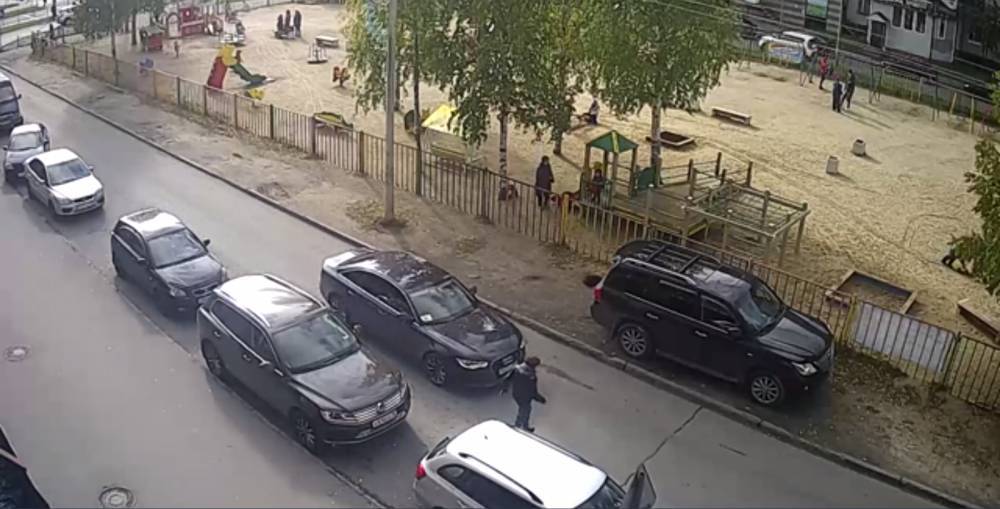 Попавший под машину пешеход скрылся с места ДТП в Петрозаводске