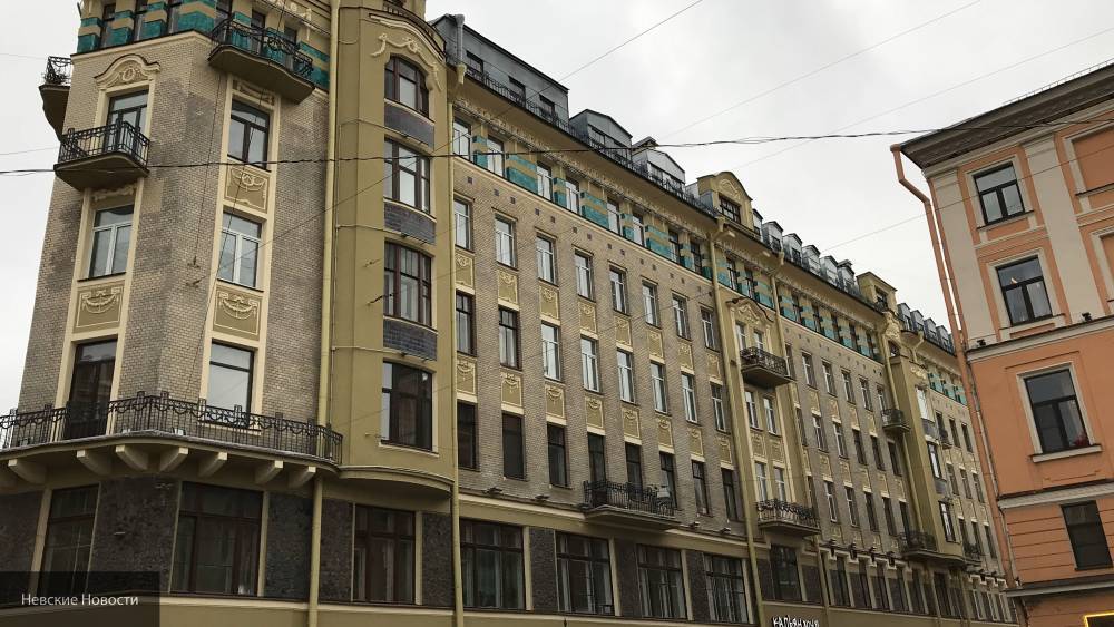 Беглов оценил реставрацию исторического здания в Адмиралтейском районе Петербурга