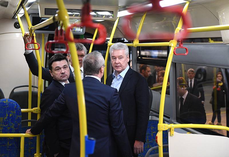 Собянин рассказал о расширении столичного парка электробусов