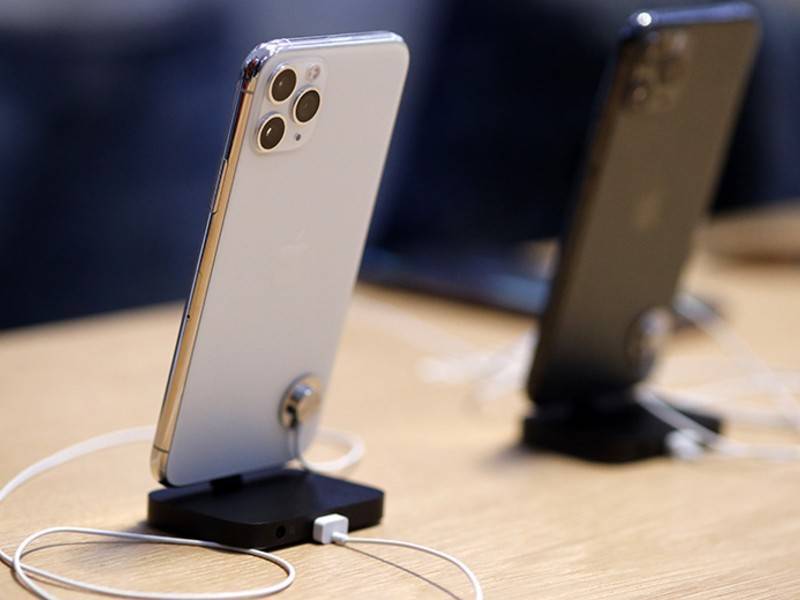 Apple отключила чип U1 в новых iPhone для россиян