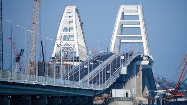 Гидрогеолог: Крымский мост может не выдержать трафика поездов