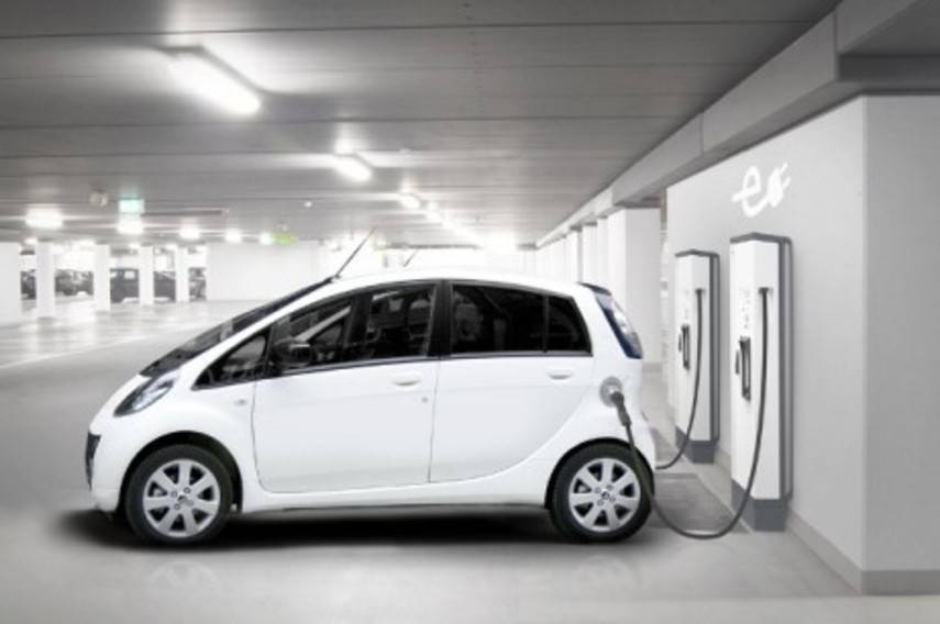 В аэропорту "Борисполь" появится парковка с зарядкой для электрокаров