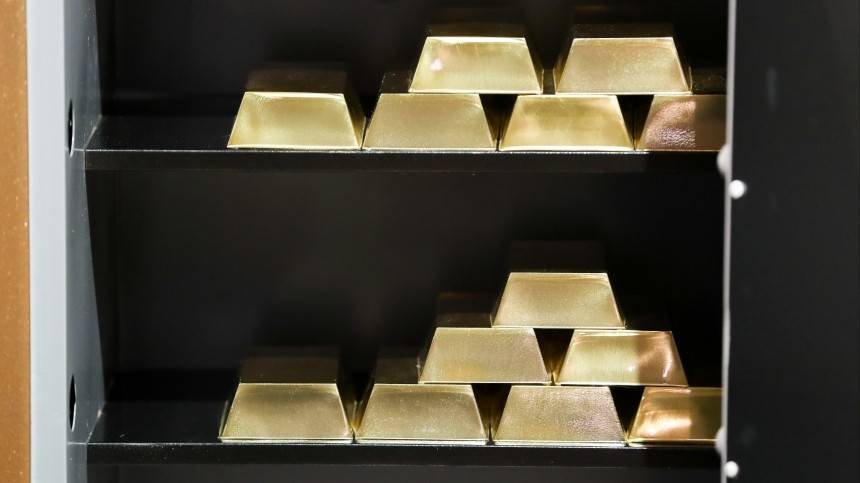 Видео: Дома у китайского чиновника обнаружили 13 тонн золота
