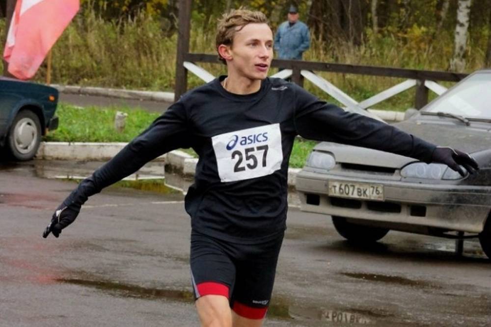 Чемпион России по бегу украл у жительницы Москвы смартфон