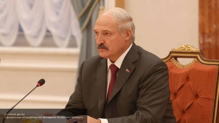 Лукашенко  заявил, что Беларусь готова оказать помощь в восстановлении Донбасса