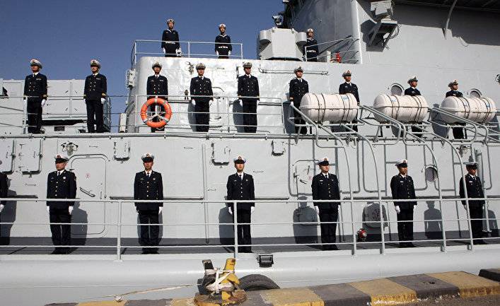 Жэньминь жибао (Китай): в Китае спустили на воду первый универсальный десантный корабль