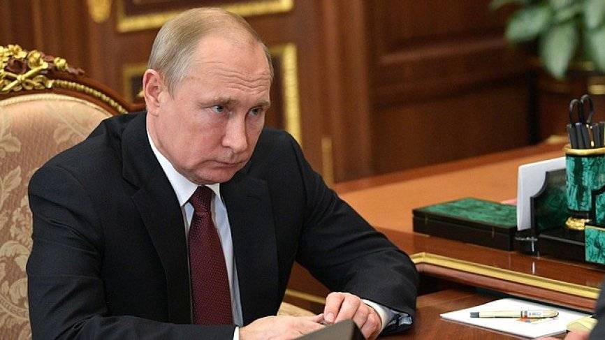 Путин поручил обеспечить регионы РФ топливом на время отопительного сезона