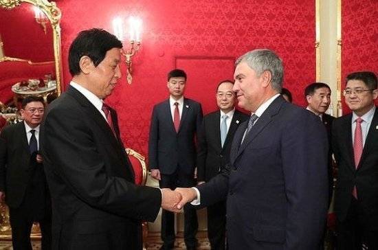 Спикер парламента Китая предложил Володину активизировать сотрудничество в сфере цифровой экономики