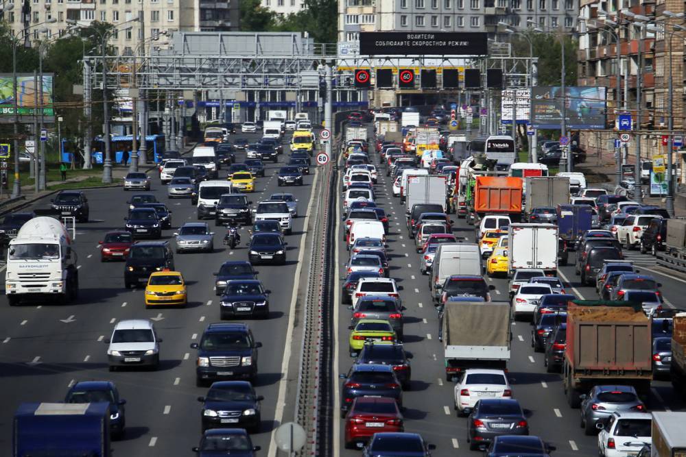 Аналитики предсказали рост продаж электромобилей в России