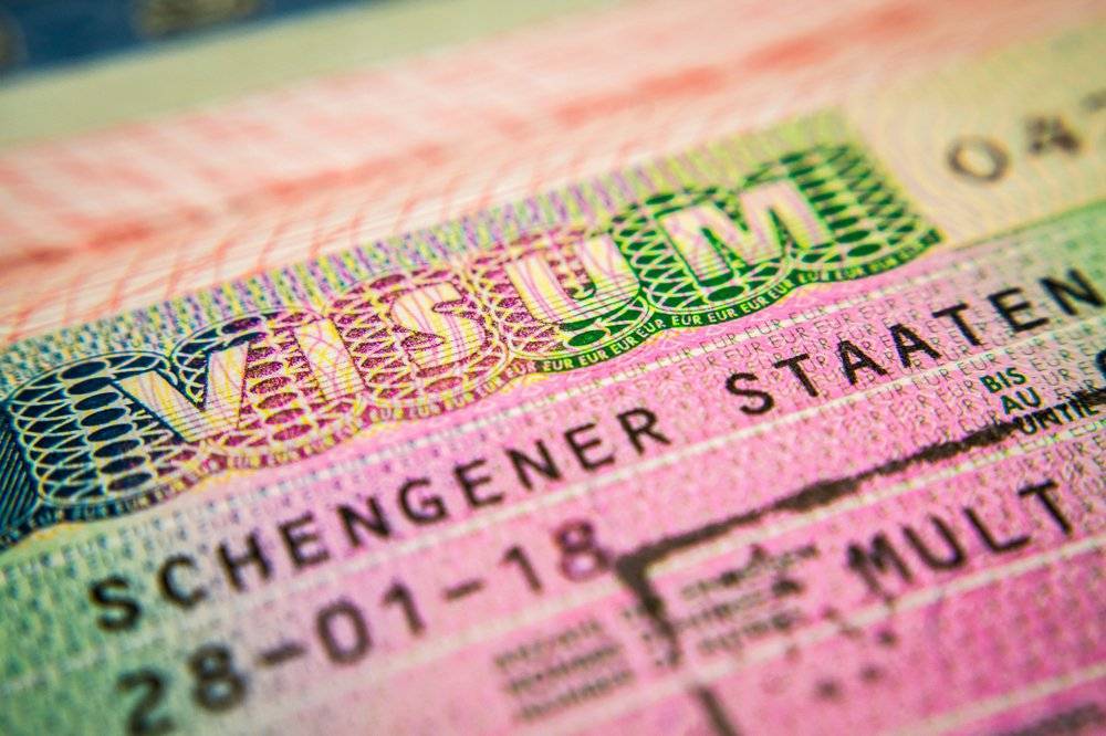 Германия не выдает визы людям, получившим российский паспорт на Донбассе