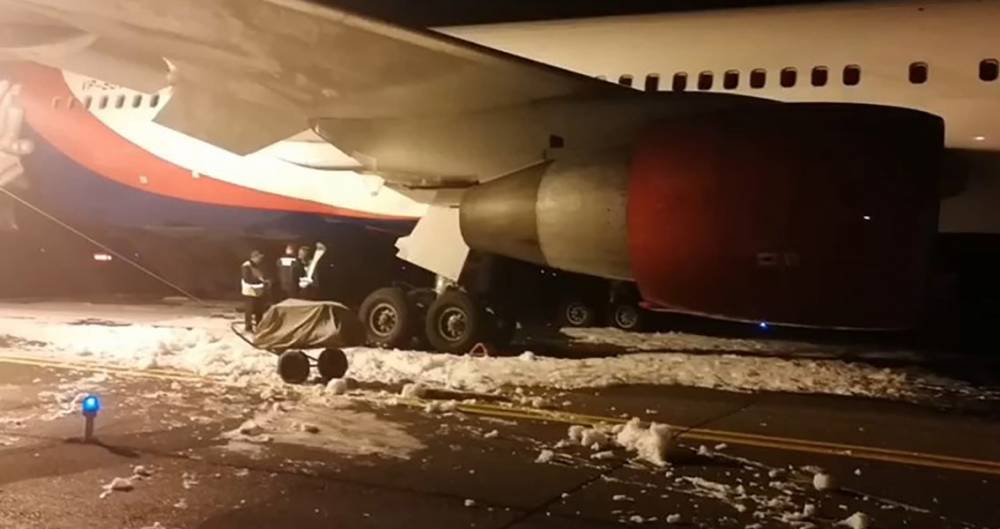 Уголовное дело возбуждено по факту жесткой посадки Boeing в Барнауле