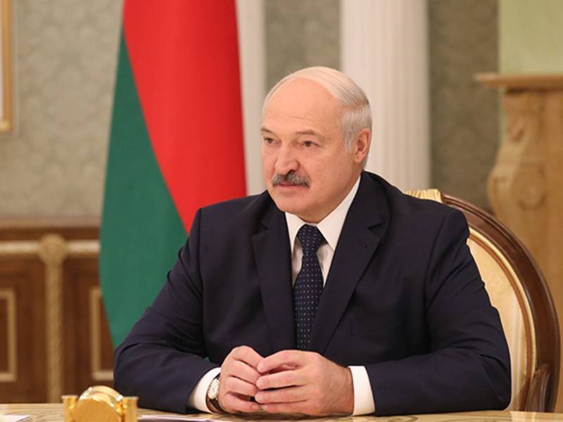 Лукашенко заверил, что Белоруссия не собирается дружить с Западом против РФ