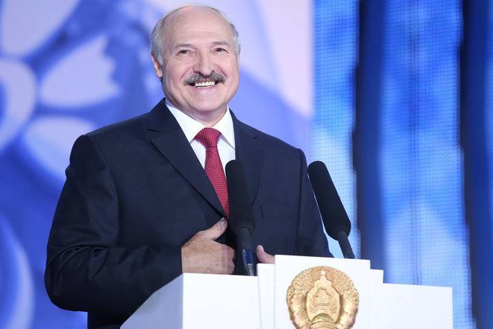 Лукашенко отказался быть президентом Белоруссии до смерти