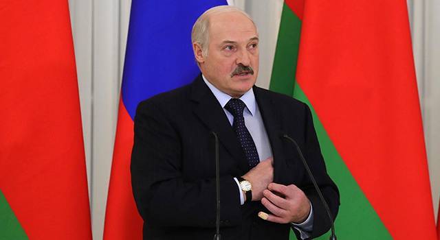 Лукашенко убежден, что у Путина нет цели присоединить Белоруссию к РФ