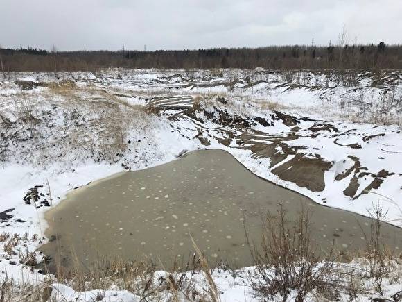 В ХМАО экологи зафиксировали увеличение площади свалки в водоохраной зоне реки Вах