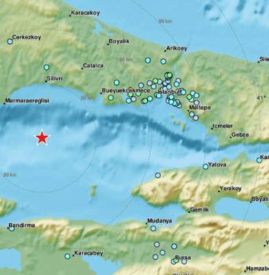 В районе Стамбула произошло второе за неделю сильное землетрясение