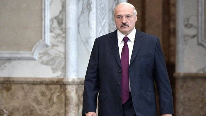 Лукашенко заявил о готовности армии Белоруссии отразить любую внешнюю угрозу