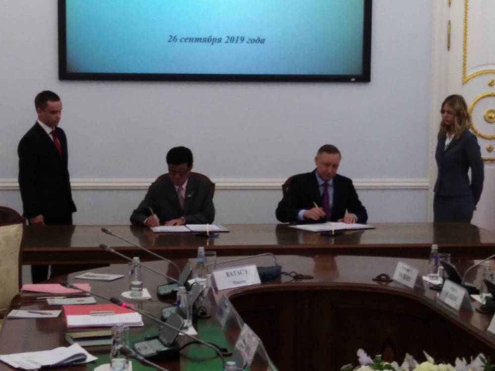 Губернатор Беглов подписал соглашение о совместной работе до 2024 года с мэром Осаки