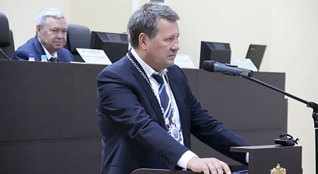 СК возбудил дело о доведении до самоубийства экс-мэра Новокуйбышевска
