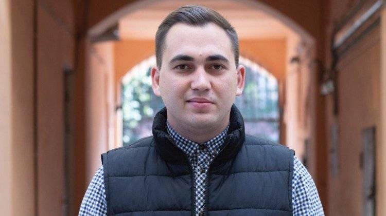 Оппозиционер Денис Михайлов стал первым героем рубрики ФАН о настоящих патриотах
