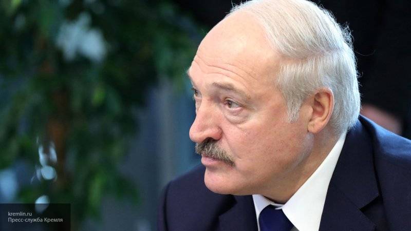 Лукашенко заявил, что они с Путиным очень дружны