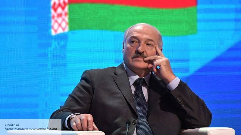 Лукашенко считает, что Россия никогда не будет нападать на Украину