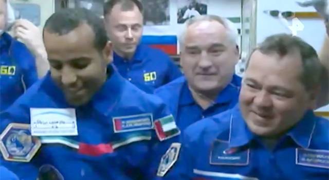 Экипаж МКС устроил церемонию встречи прибывших космонавтов