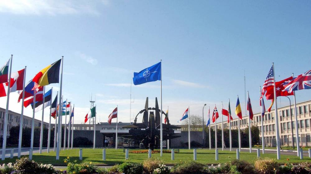 Зеленский на встрече со Столтенбергом обсудил вступление Украины в НАТО