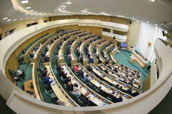 Совет Федерации планирует рассмотреть 583 законопроекта до конца года