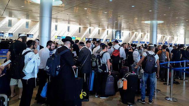 Столпотворение в Бен-Гурионе: десятки тысяч израильтян летят в Украину