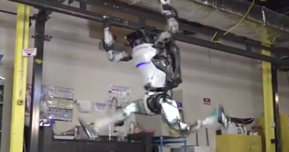 Boston Dynamics показала новые способности робота и удивила Сеть