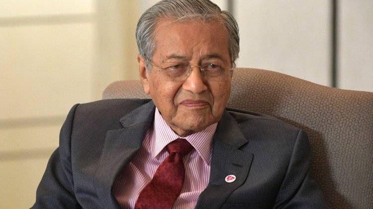 Премьер Малайзии заявил, что готов продолжать работать до 97 лет