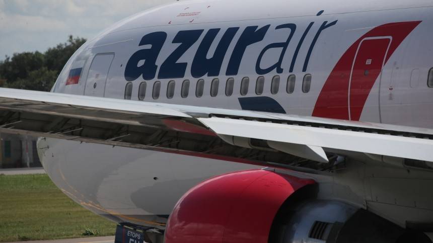 Azur Air заплатит пассажирам по 100 тысяч рублей после посадки в Барнауле